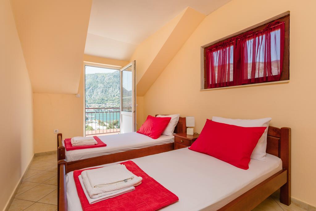 Apartments Feniks Κότορ Εξωτερικό φωτογραφία