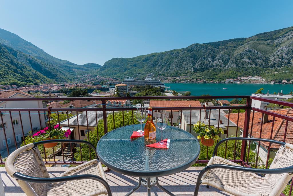 Apartments Feniks Κότορ Εξωτερικό φωτογραφία