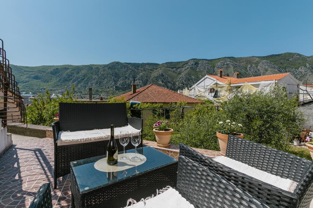 Apartments Feniks Κότορ Εξωτερικό φωτογραφία